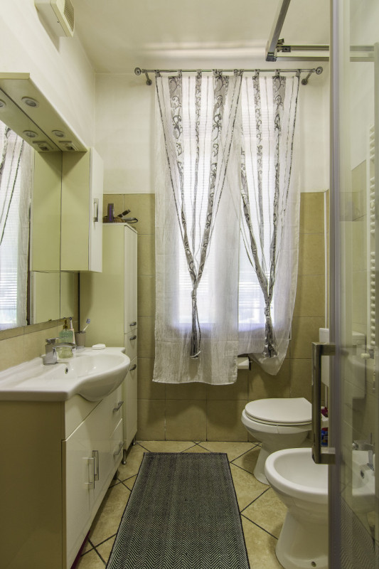 Arcella San Carlo: Ottima posizione comoda soprattutto a tutti i servizi in quanto situato in una...