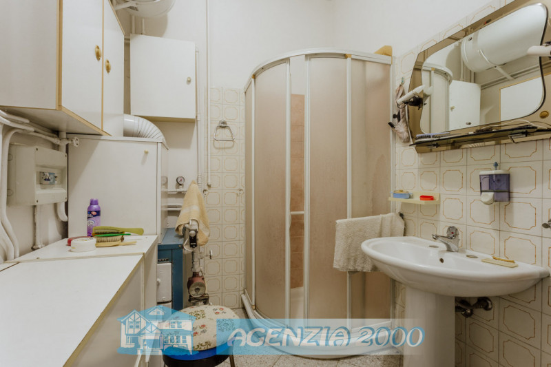 SCOPRI LA TUA NUOVA CASA !!! PERFETTA PER TE, CON AMPIO GIARDINO E ADDIRITTURA TRE GARAGE..., IN ...