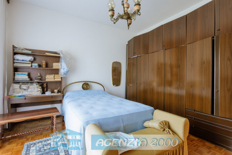 SCOPRI LA TUA NUOVA CASA !!! PERFETTA PER TE, CON AMPIO GIARDINO E ADDIRITTURA TRE GARAGE..., IN ...