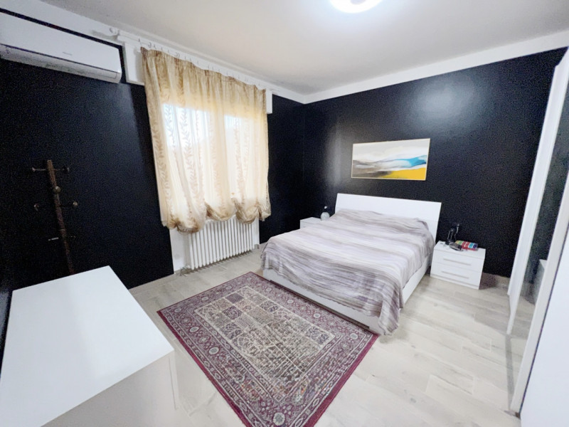 (Per INFO Cristina 3389226442) Situata a Montegrotto, comodissimo a tutti i servizi e trasporti, ...