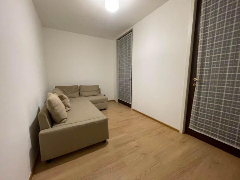 Affittasi a referenziati : studenti, lavoratori o professionisti, appartamento in via Savonarola ...