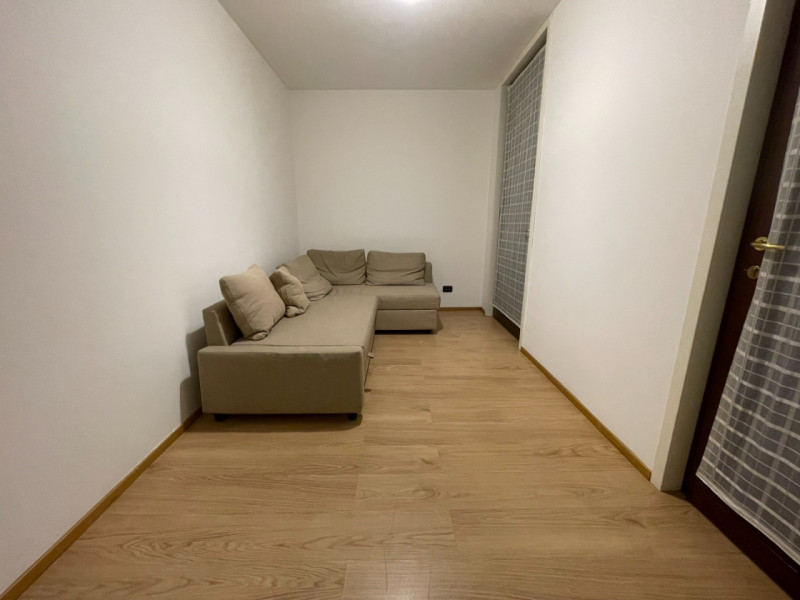 In una delle zone più ricercate di Padova, precisamente in via Savonarola, proponiamo in affitto ...