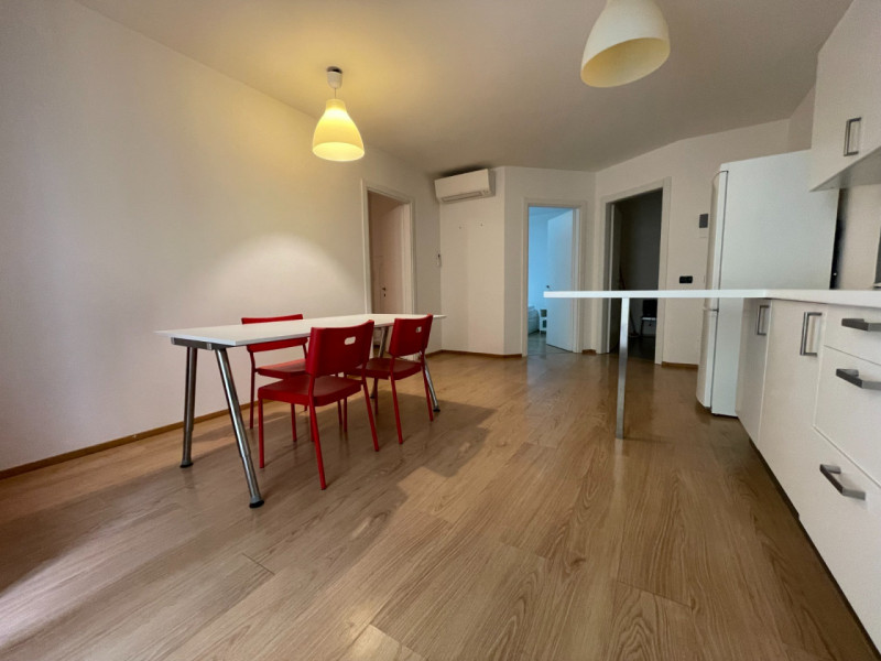 In una delle zone più ricercate di Padova, precisamente in via Savonarola, proponiamo in affitto ...