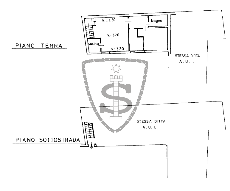 Proponiamo in vendita un bellissimo appartamento indipendente nel cuore del Centro Storico di Bas...