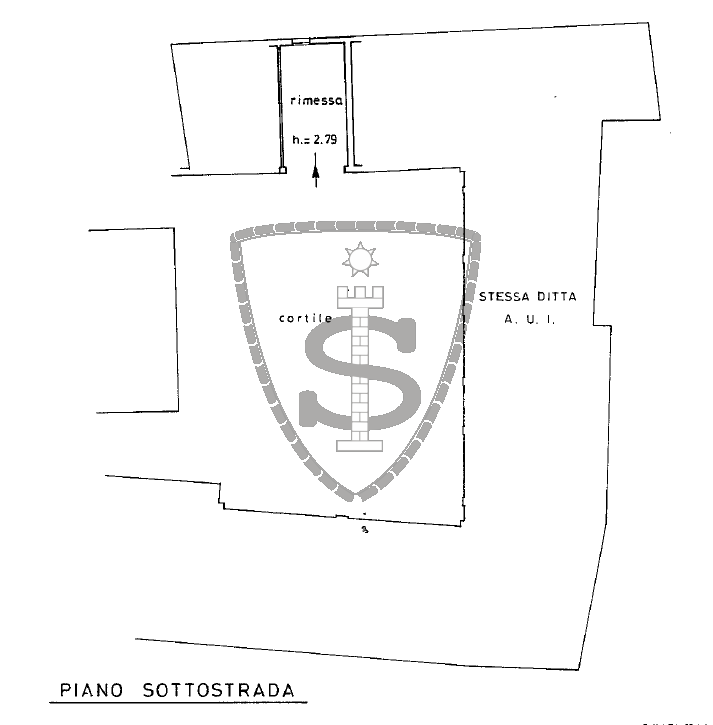 Proponiamo in vendita un bellissimo appartamento indipendente nel cuore del Centro Storico di Bas...