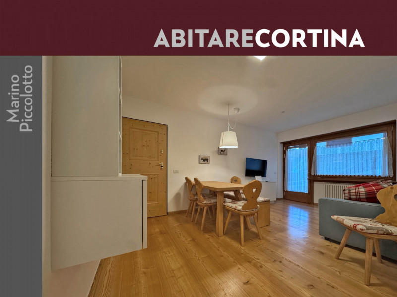 Rif. V5376 - Cortina d'Ampezzo, una delle località sciistiche più prestigiose al mondo. Questo im...