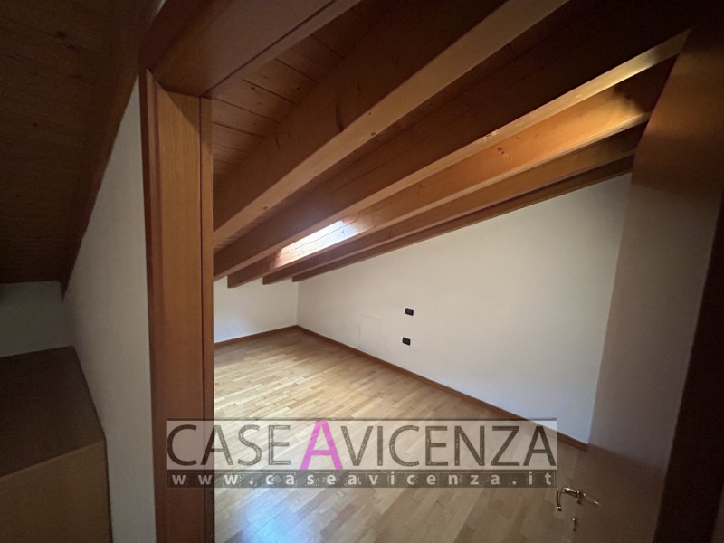 MESTRINO - ARLESEGA -C.E.D-  LIBERO SUBITO - NESSUN LAVORO DA FARE - in piccola palazzina RECENTE...