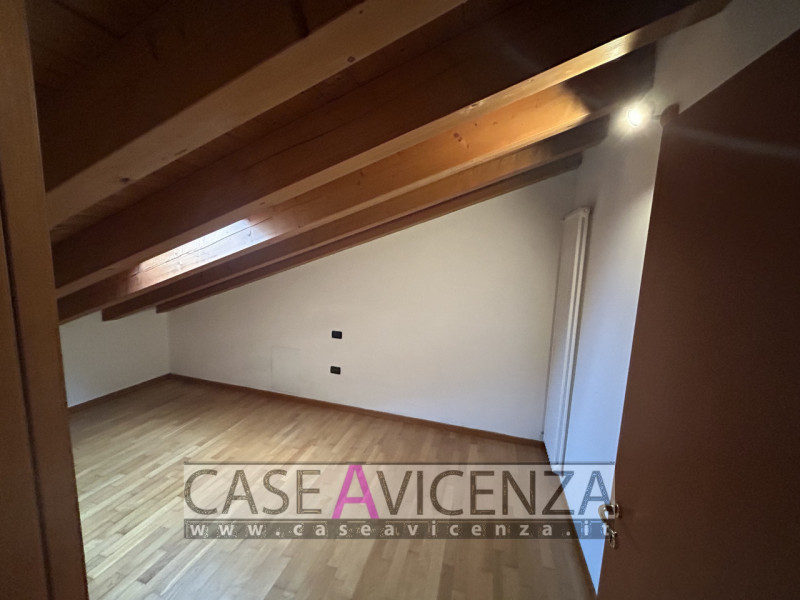 MESTRINO - ARLESEGA -C.E.D-  LIBERO SUBITO - NESSUN LAVORO DA FARE - in piccola palazzina RECENTE...