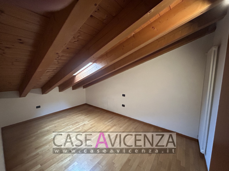 MESTRINO - ARLESEGA -C.E.D-  LIBERO SUBITO - NESSUN LAVORO DA FARE - in piccola palazzina RECENTE...