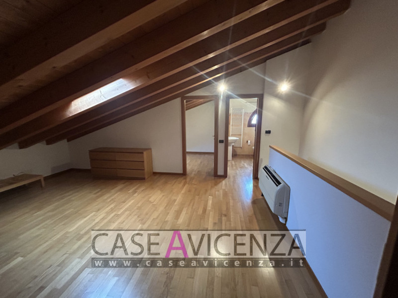 MESTRINO - ARLESEGA -C.E.D-  LIBERO SUBITO - NESSUN LAVORO DA FARE - in piccola palazzina RECENTE...