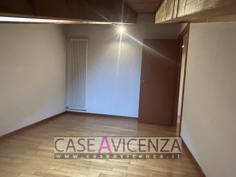 MESTRINO - ARLESEGA -C.E.D-  LIBERO SUBITO - NESSUN LAVORO DA FARE - in piccola palazzina RECENTE...