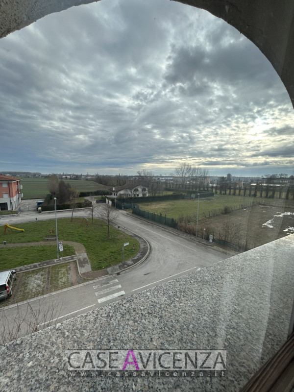 MESTRINO - ARLESEGA -C.E.D-  LIBERO SUBITO - NESSUN LAVORO DA FARE - in piccola palazzina RECENTE...