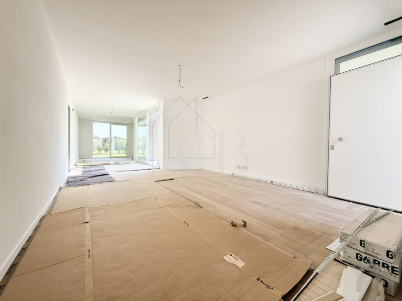 Nel cuore di Abano Terme, in posizione tranquilla ma comoda a tutti i servizi, proponiamo in vend...