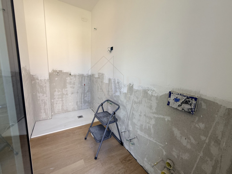 Nel cuore di Abano Terme, in posizione tranquilla ma comoda a tutti i servizi, proponiamo in vend...