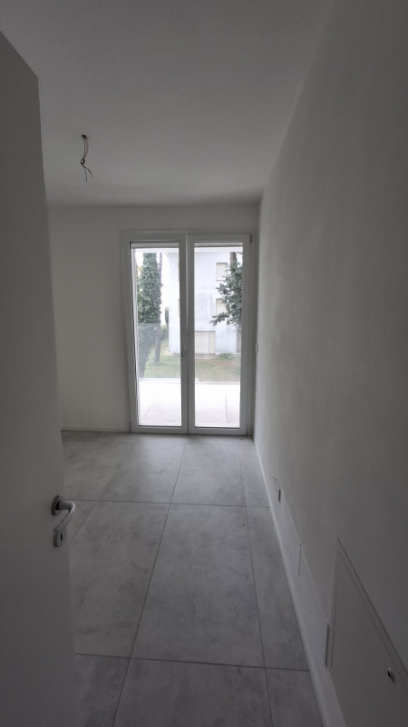 Rif. JC  (per info 3381655389 Andrea S.)

Scopri questo splendido appartamento quadrilocale situa...