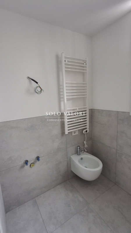 Rif. JC  (per info 3381655389 Andrea S.)

Scopri questo splendido appartamento quadrilocale situa...