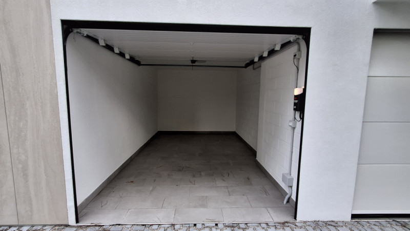 Rif. JC  (per info 3381655389 Andrea S.)

Scopri questo splendido appartamento quadrilocale situa...