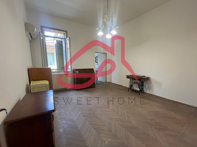 Padova (Centro Storico): a due passi dalla zona pedonale del centro storico, appartamento al prim...