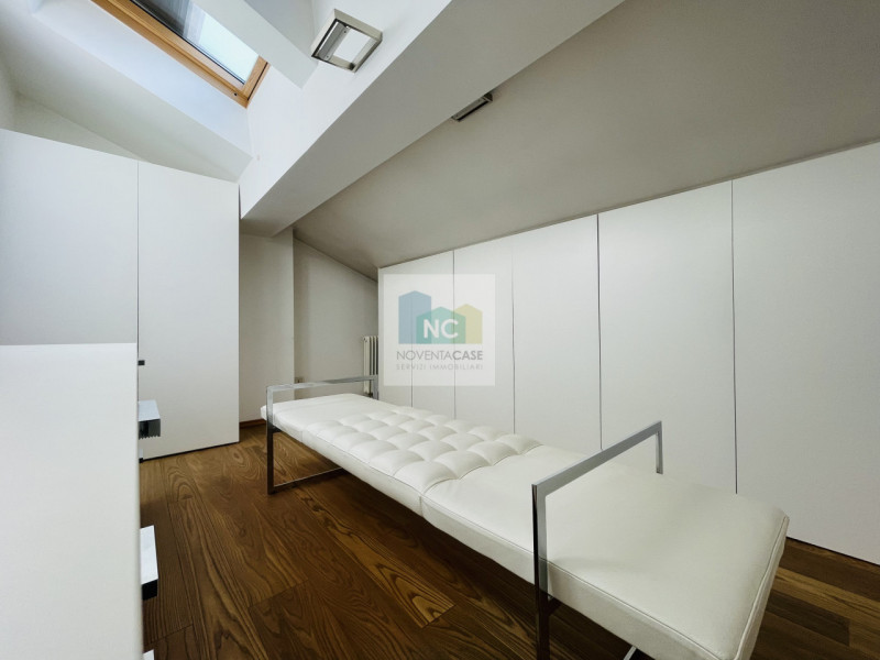 In una delle zone più ricercate di Padova, tra Santa Rita e Sant'Osvaldo, proponiamo un appartame...