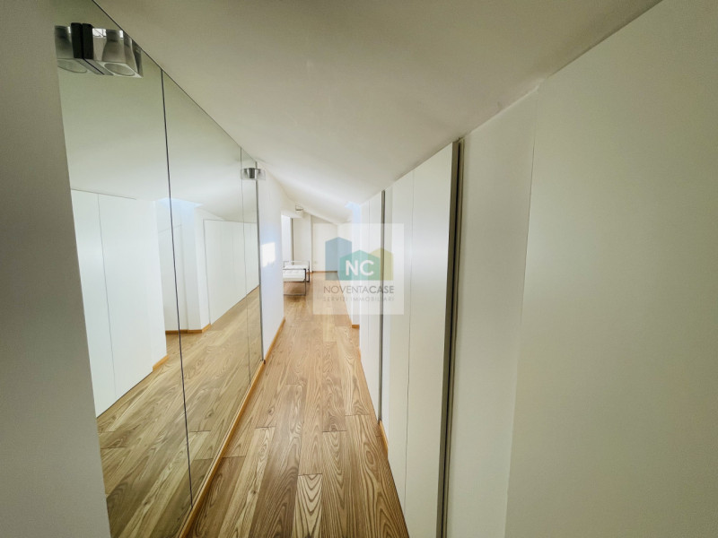 In una delle zone più ricercate di Padova, tra Santa Rita e Sant'Osvaldo, proponiamo un appartame...