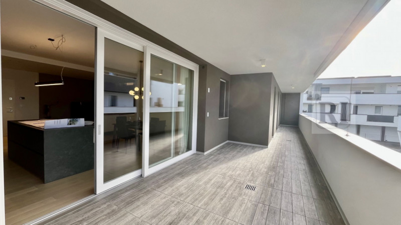 Scopri questo affascinante mini appartamento situato nel cuore di Limena di 65 mq con 30mq di ter...