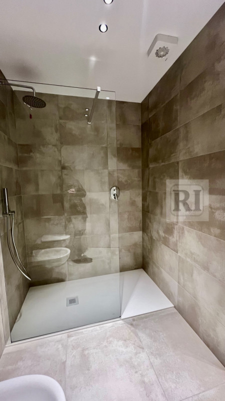 Scopri questo affascinante mini appartamento situato nel cuore di Limena di 65 mq con 30mq di ter...