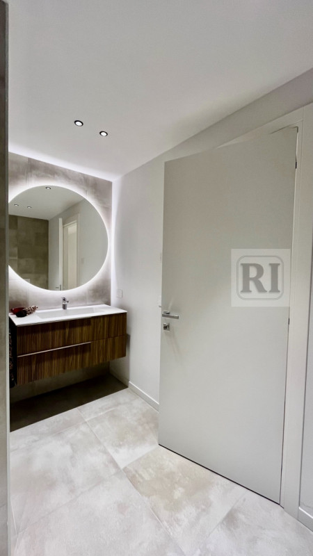 Scopri questo affascinante mini appartamento situato nel cuore di Limena di 65 mq con 30mq di ter...