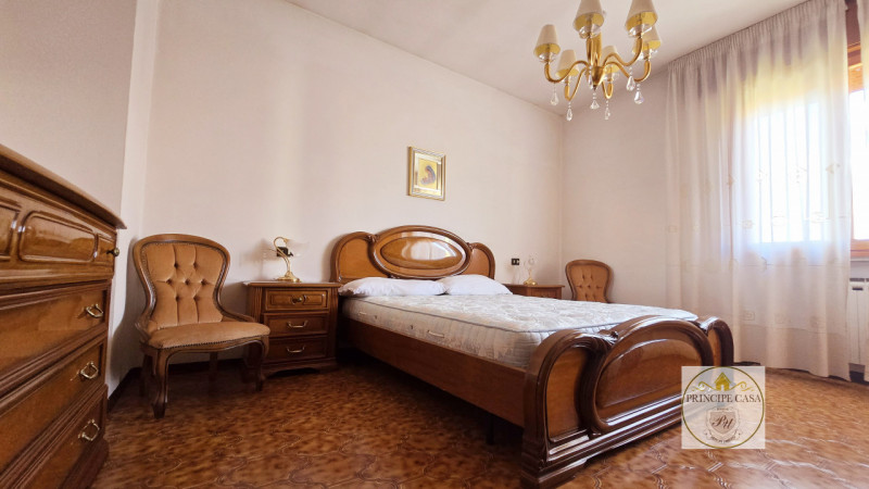 Rif. BE120 - Proponiamo bifamiliare su due livelli abitativi più un livello di servizio già abita...