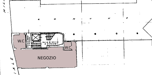 In posizione di forte passaggio di Vicenza, Viale Milano, proponiamo in vendita tre ampi e lumino...