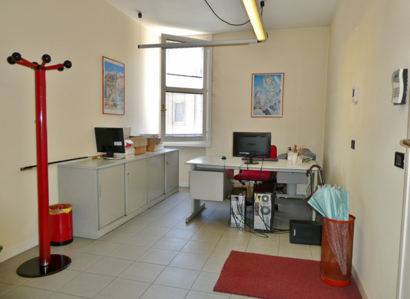 AMPIO E LUMINOSO UFFICIO IN VENDITA A VICENZA OVEST, QUARTIERE SANTA BERTILLA - Rif. 8299
230 MQ ...