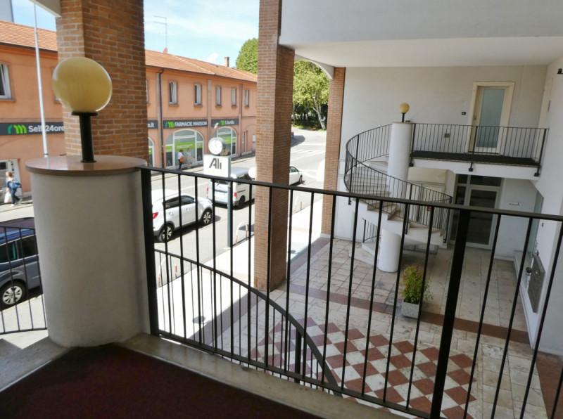 AMPIO E LUMINOSO UFFICIO IN VENDITA A VICENZA OVEST, QUARTIERE SANTA BERTILLA - Rif. 8299
230 MQ ...