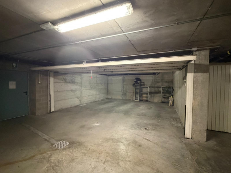 garage-Box-posto auto in Vendita a Torino