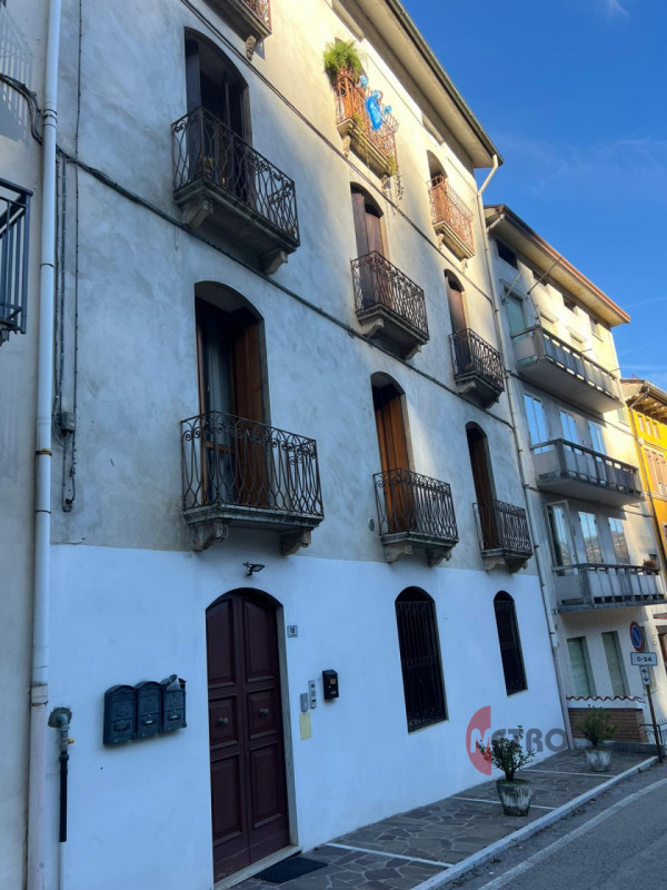 Appartamento da rimodernare in vendita a Recoaro Terme – Via Margherita
 Proposto da Metro Immobi...