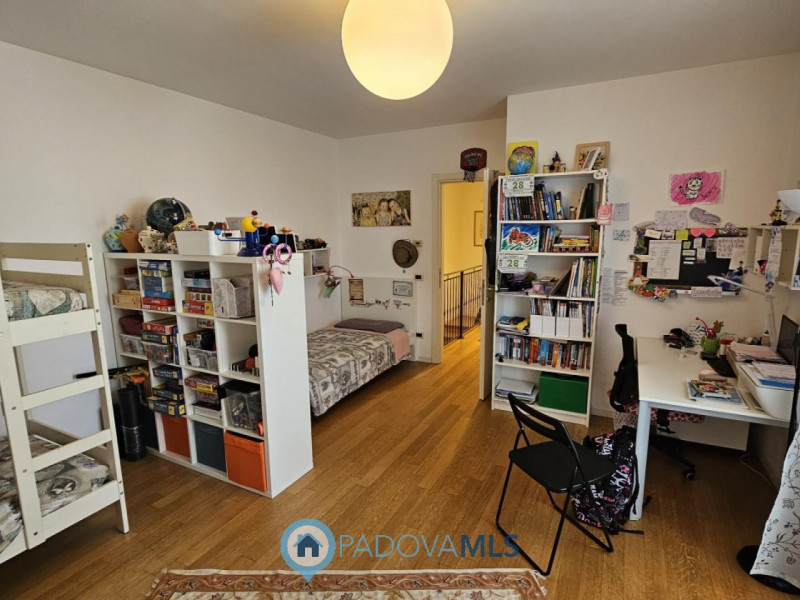 Immobile in esclusiva al Gruppo Padova MLS

Stai cercando una porzione indipendente in un contest...