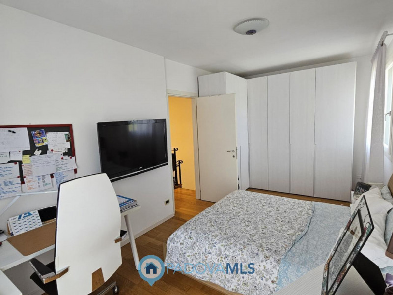 Immobile in esclusiva al Gruppo Padova MLS

Stai cercando una porzione indipendente in un contest...