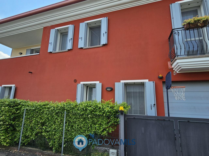 Immobile in esclusiva al Gruppo Padova MLS

Stai cercando una porzione indipendente in un contest...