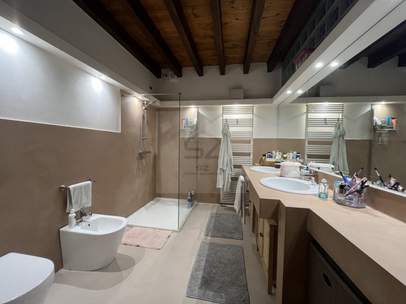 TENCAROLA – SELVAZZANO DENTRO

Proponiamo in vendita una porzione centrale di casale caratterizza...