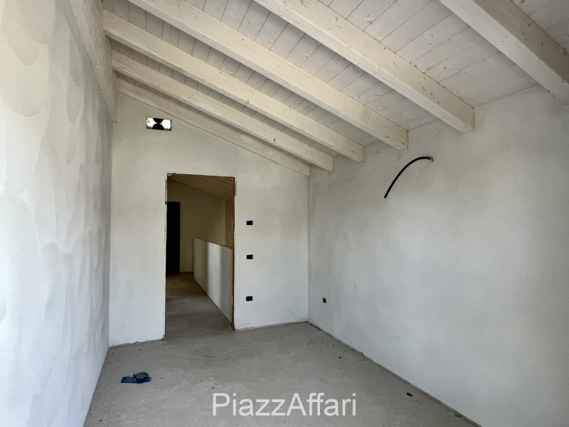 Casa singola caratterizzata dal nuovo design abitativo, di nuova generazione e realizzazione. Lib...