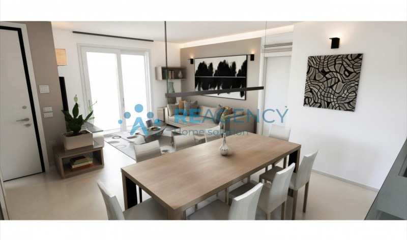 TRISSINO

Siete una famiglia di 4 persone o volete spostarvi dalle colline in centro paese e vole...