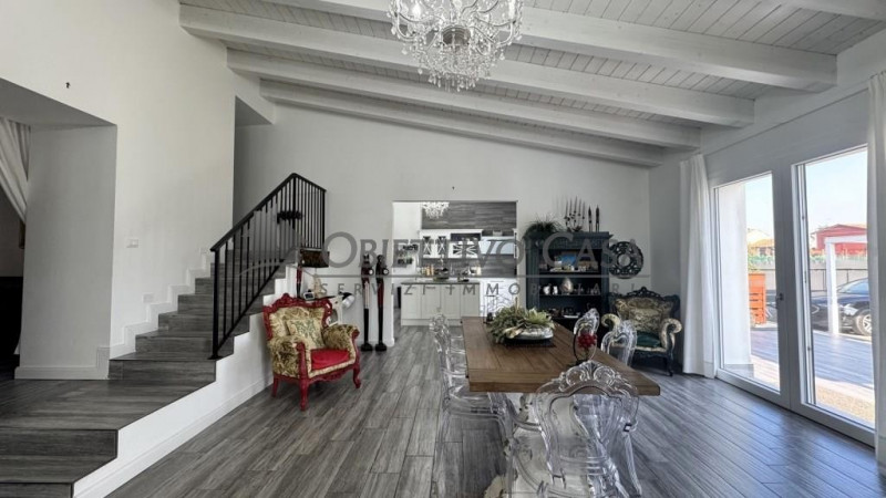 RIf: “AG360”

AGNA – zona centrale

Immaginate di vivere in una casa dove lo spazio non è mai un ...