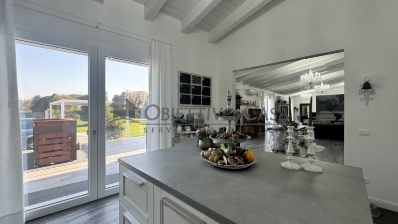 RIf: “AG360”

AGNA – zona centrale

Immaginate di vivere in una casa dove lo spazio non è mai un ...