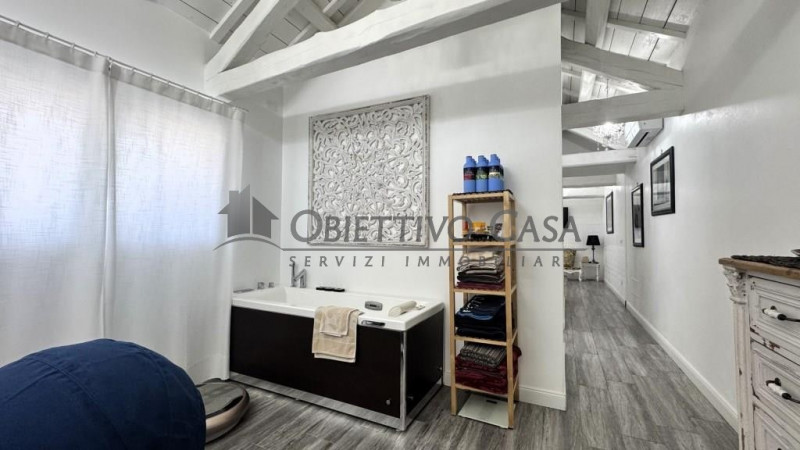 RIf: “AG360”

AGNA – zona centrale

Immaginate di vivere in una casa dove lo spazio non è mai un ...