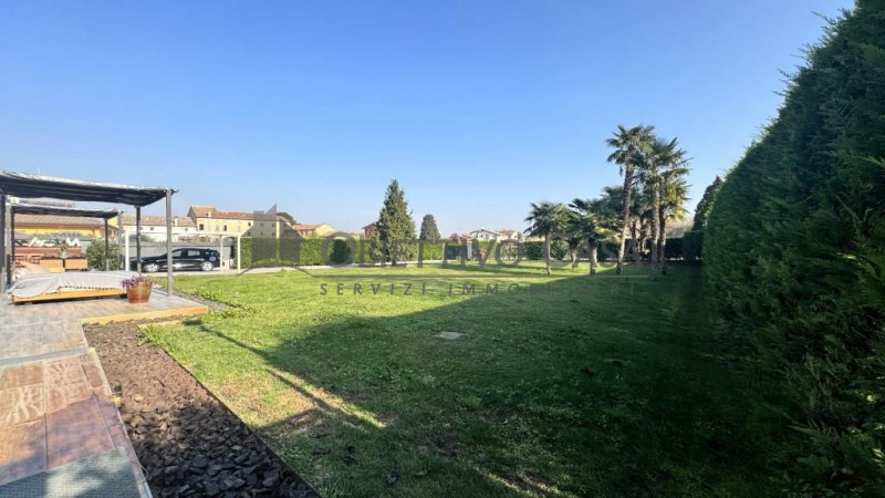 RIf: “AG360”

AGNA – zona centrale

Immaginate di vivere in una casa dove lo spazio non è mai un ...