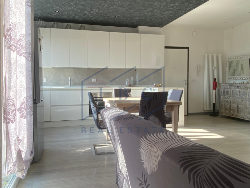 ODERZO -  (TV)
A Oderzo in zona centrale proponiamo in vendita un appartamento al terzo piano com...