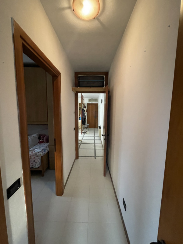 NOSTRA ESCLUSIVA: in centro a Ca' Rainati comodo ai servizi siamo a proporre in vendita un appart...