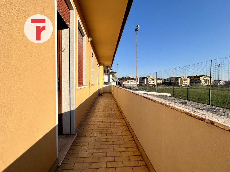 Nella tranquilla zona residenziale di Reschigliano, a pochi passi da tutti i principali servizi —...