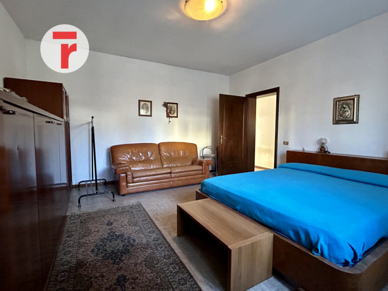 Nella tranquilla zona residenziale di Reschigliano, a pochi passi da tutti i principali servizi —...