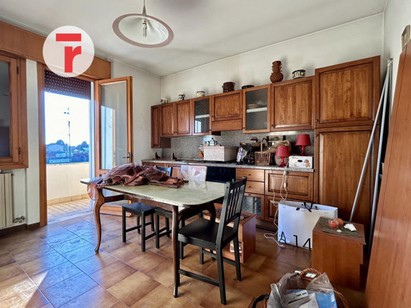 Nella tranquilla zona residenziale di Reschigliano, a pochi passi da tutti i principali servizi —...