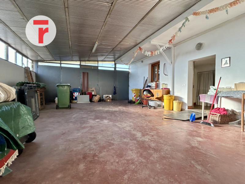 Nella tranquilla zona residenziale di Reschigliano, a pochi passi da tutti i principali servizi —...