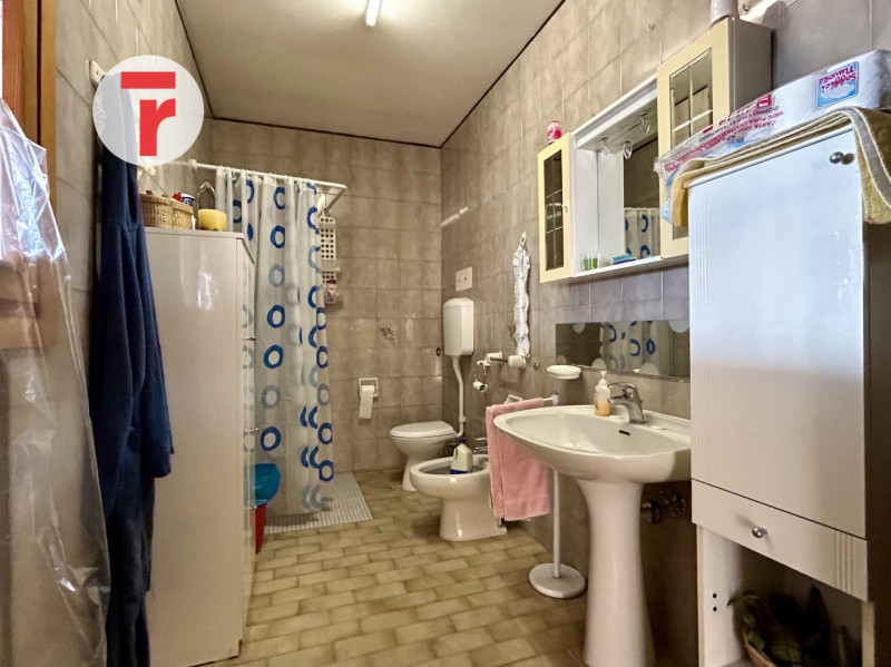 Nella tranquilla zona residenziale di Reschigliano, a pochi passi da tutti i principali servizi —...